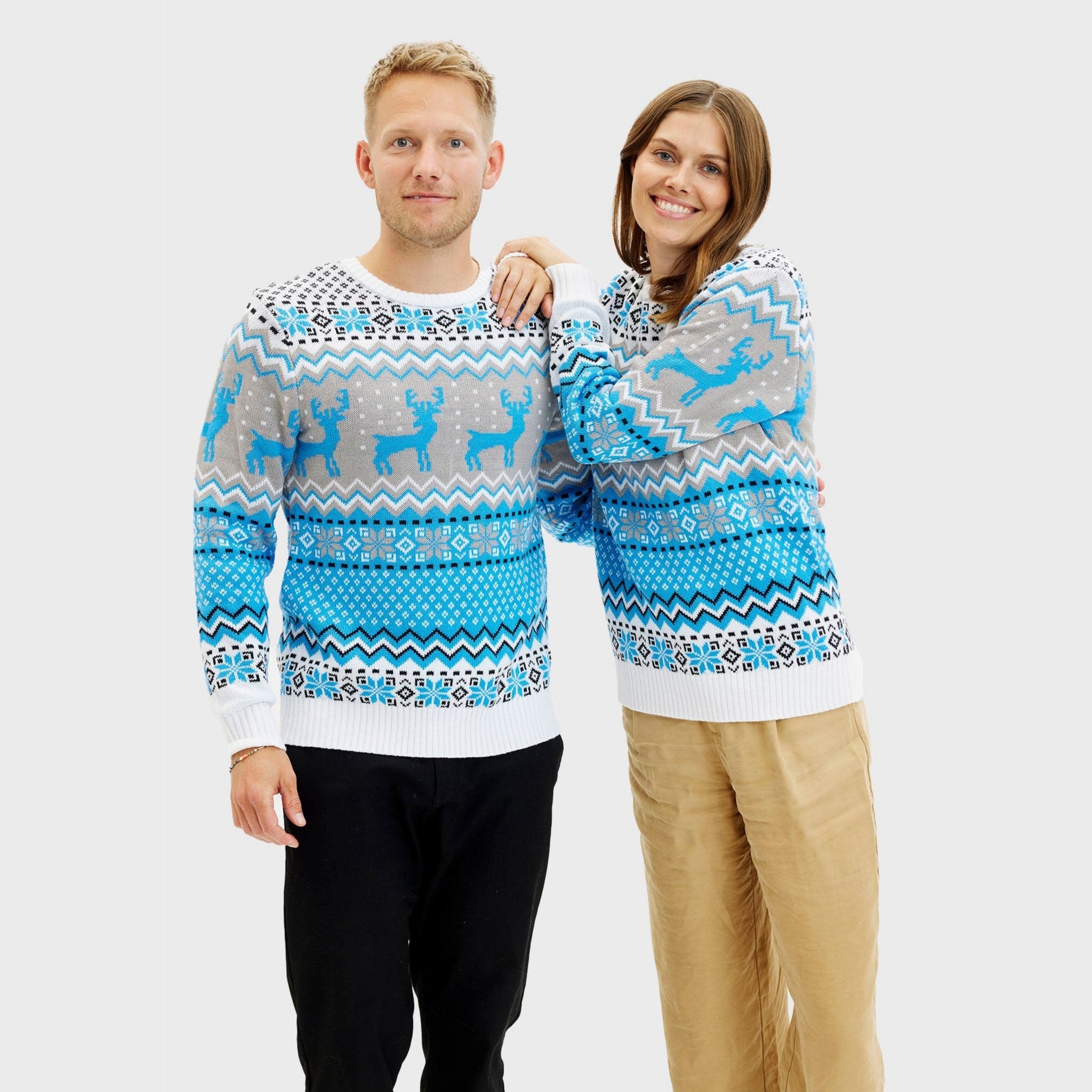 Traditional Blue Christmas Sweater – Men