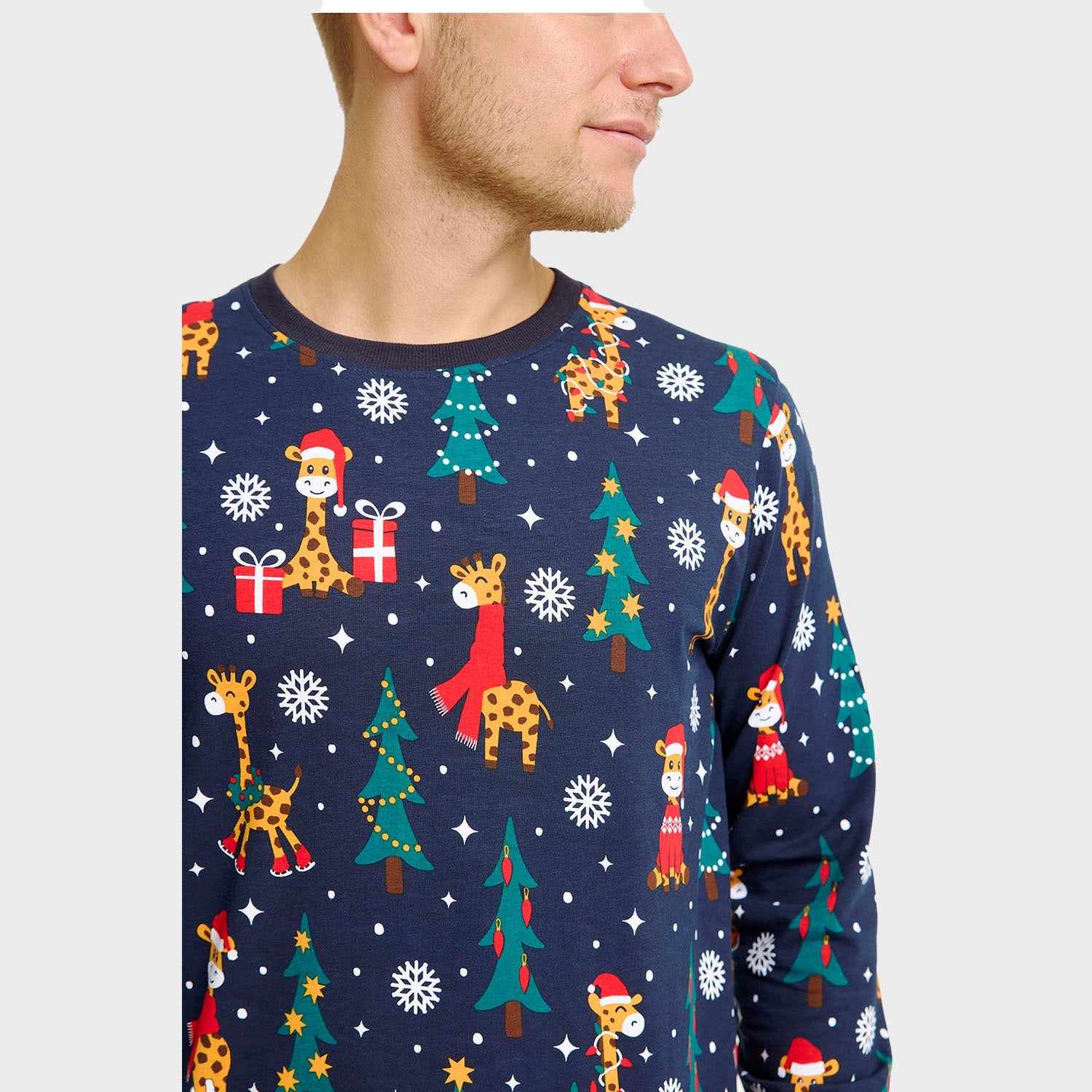 The Giraffe Christmas Pyjamas – Men