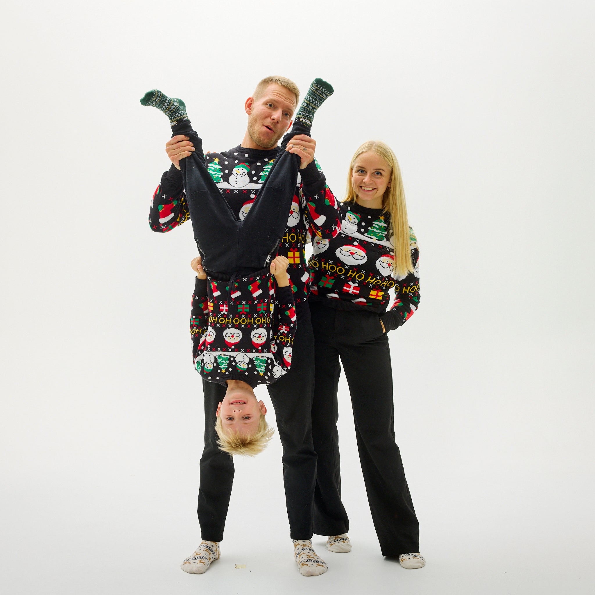 Happy christmas sweater - child.