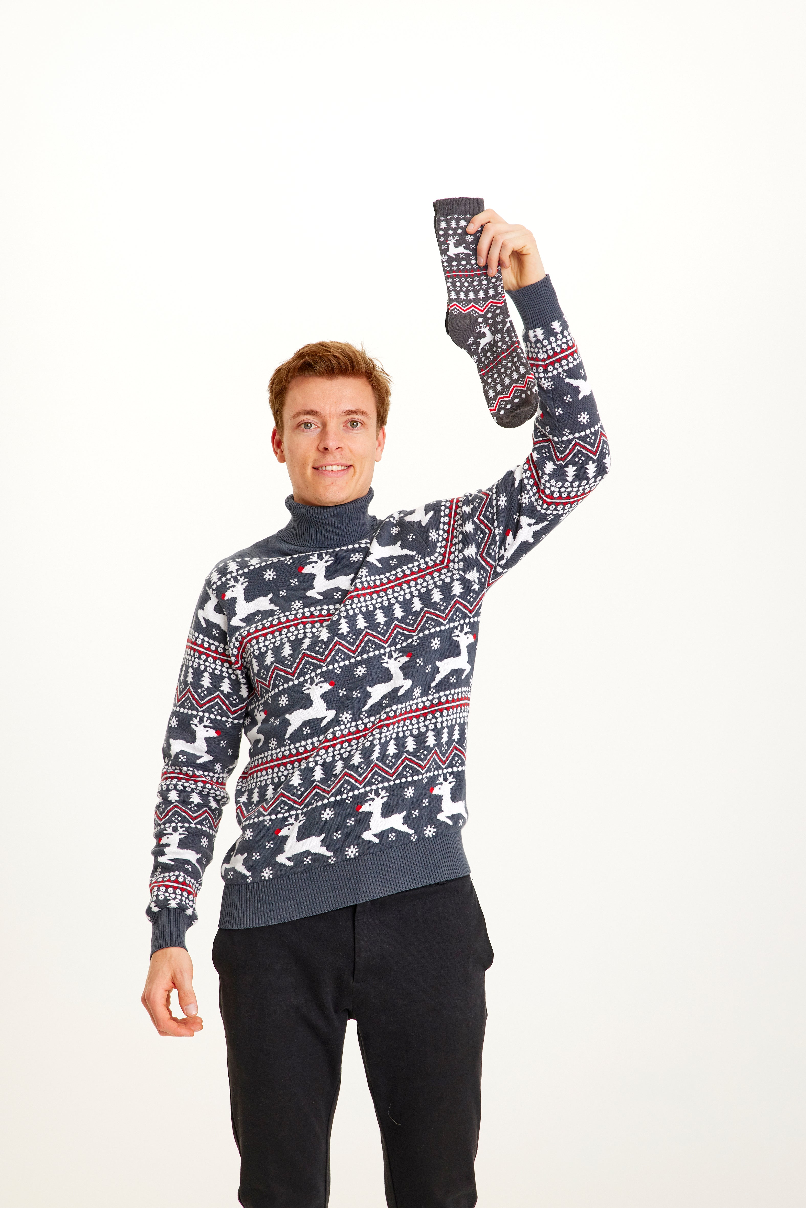 The Stylish turtleneck Christmas Sweater - Men.